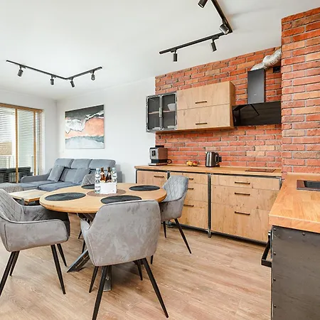 Nadbrzezna 106d36 Lägenhet *